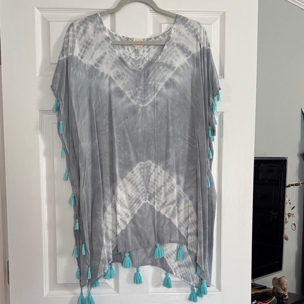 Surf Gypsy Gray Tie-Dye Cover up excellent condition